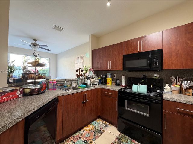 1385 SE 26th Avenue, Homestead, FL 33035