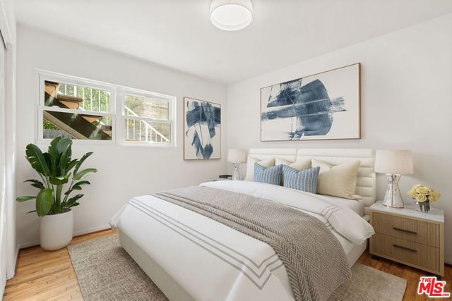 717 Raymond Avenue 3, Santa Monica, CA 90405