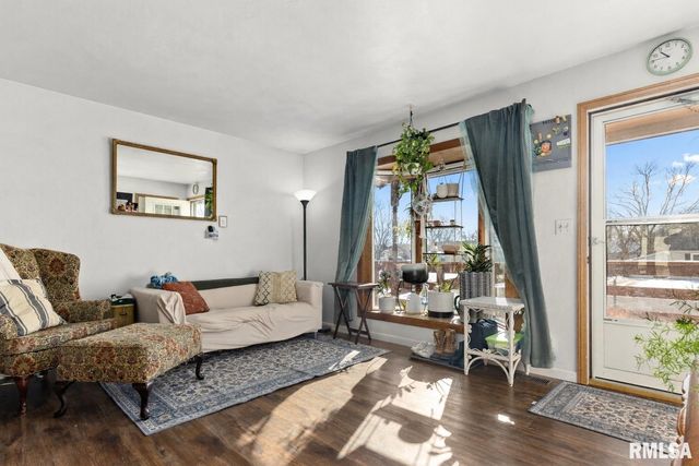 1506 WOODBINE Drive, Washington, IL 61571