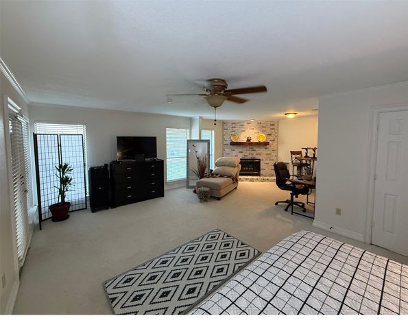 6004 Lakehurst Drive, Arlington, TX 76016