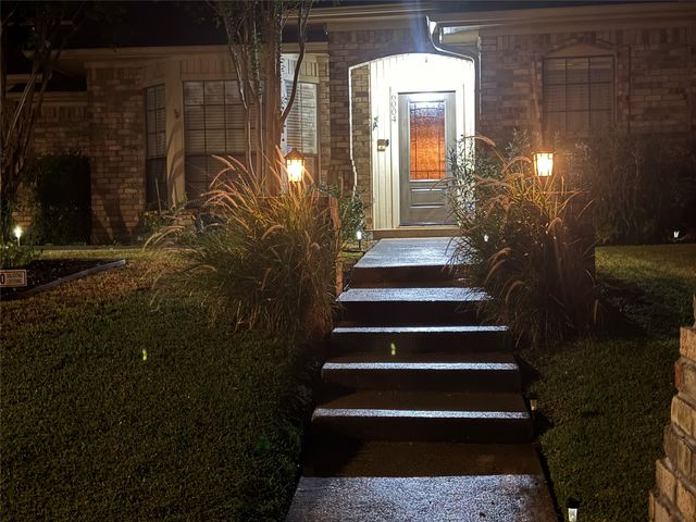 6004 Lakehurst Drive, Arlington, TX 76016