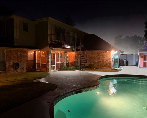 6004 Lakehurst Drive, Arlington, TX 76016