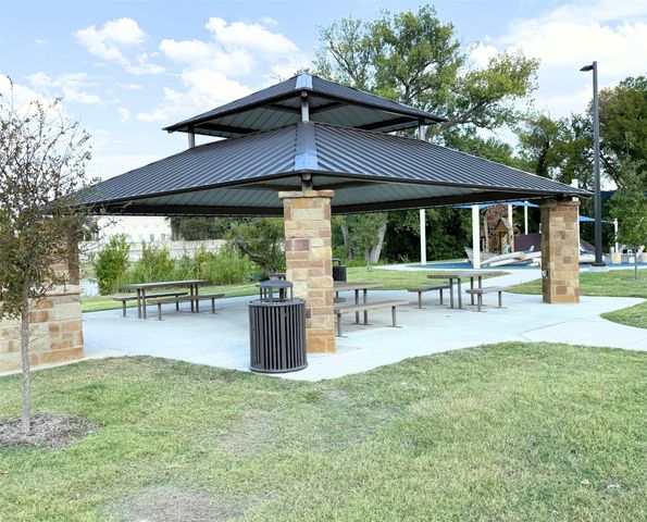 6004 Lakehurst Drive, Arlington, TX 76016
