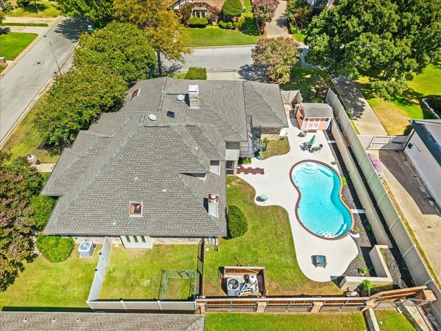 6004 Lakehurst Drive, Arlington, TX 76016