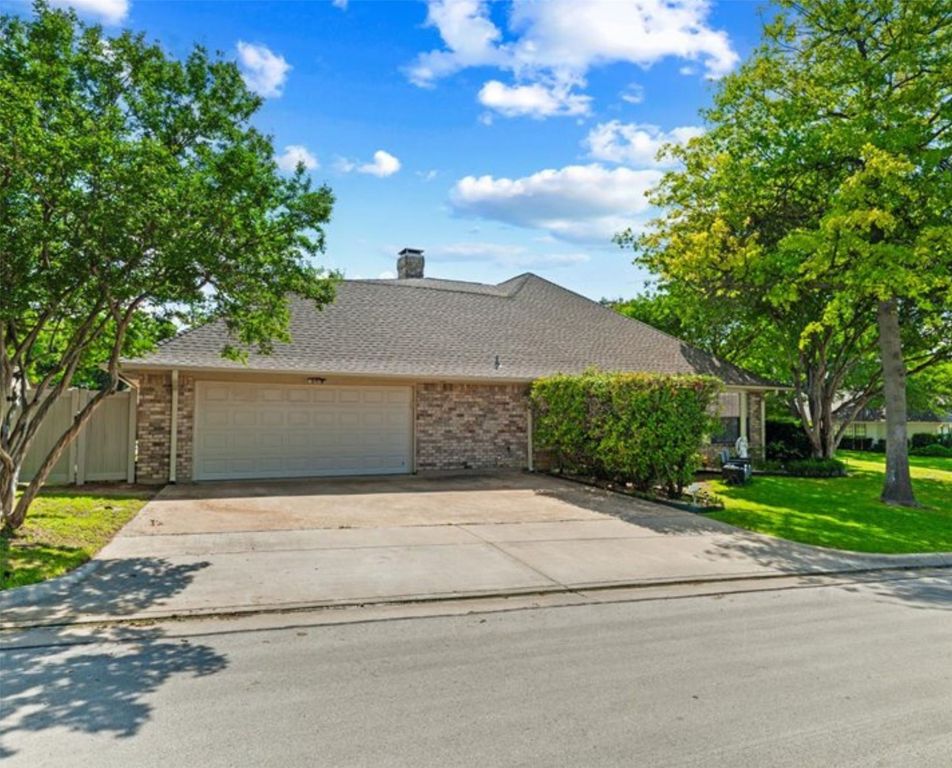 6004 Lakehurst Drive, Arlington, TX 76016 — photo 3