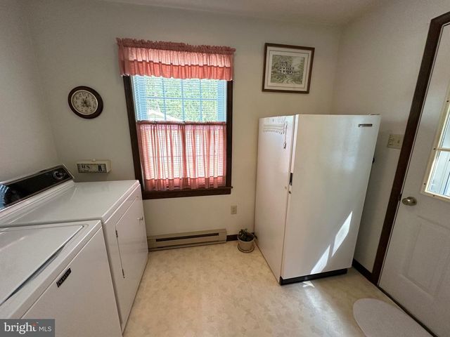 7714 FERN GROTTO CIRCLE CIR, Fayetteville, PA 17222