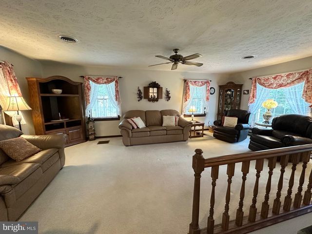 7714 FERN GROTTO CIRCLE CIR, Fayetteville, PA 17222