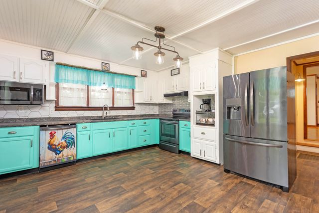 123 Leggett Road, Sale Creek, TN 37373