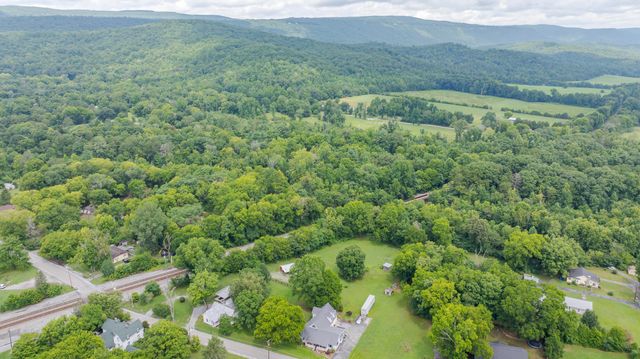 123 Leggett Road, Sale Creek, TN 37373