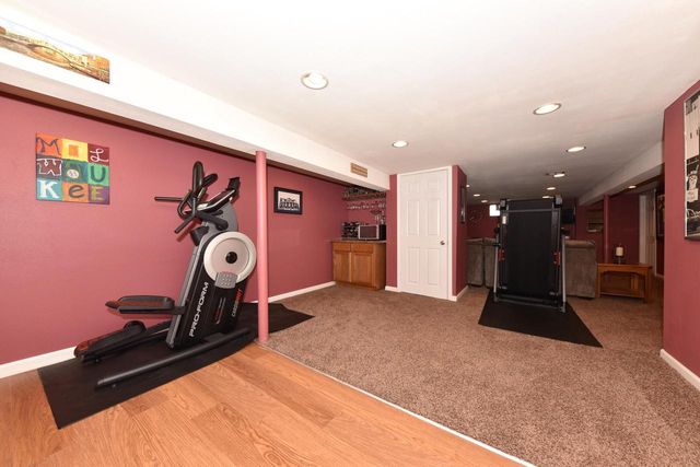 3364 S 73rd STREET, Milwaukee, WI 53219