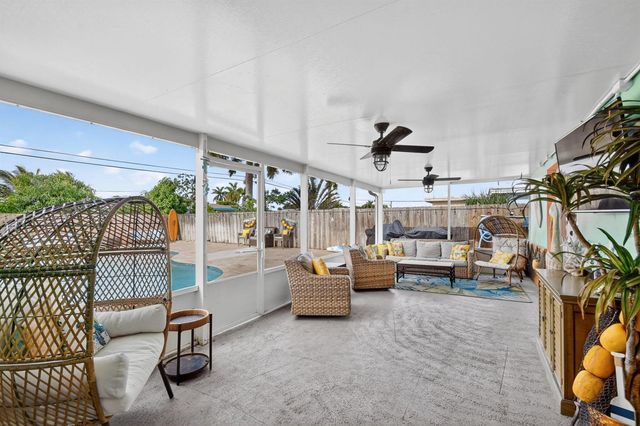 2607 W End Road, West Palm Beach, FL 33406