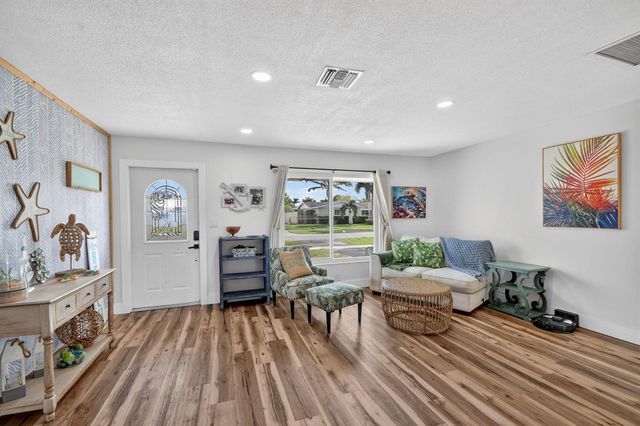 2607 W End Road, West Palm Beach, FL 33406