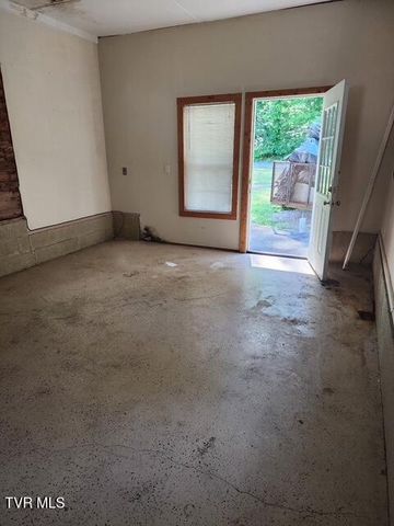 660 Goshen Valley Road, Church Hill, TN 37642