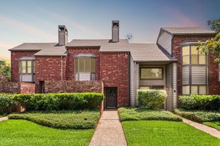 7447 Cambridge Street 121, Houston, TX 77054