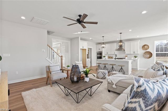 2 Apron DR, Suffolk, VA 23434
