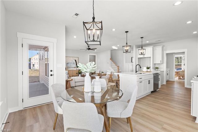 2 Apron DR, Suffolk, VA 23434