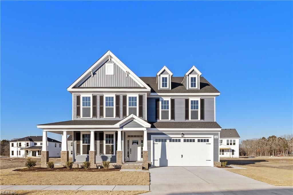 2 Apron DR, Suffolk, VA 23434