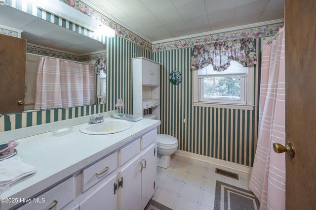 2907 Sivertsen Road, Autryville, NC 28318