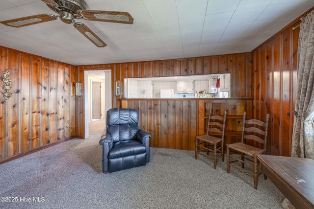 2907 Sivertsen Road, Autryville, NC 28318