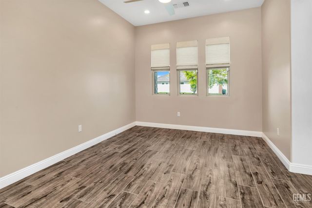 3702 Marian Way, Bakersfield, CA 93311