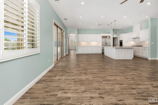 3702 Marian Way, Bakersfield, CA 93311