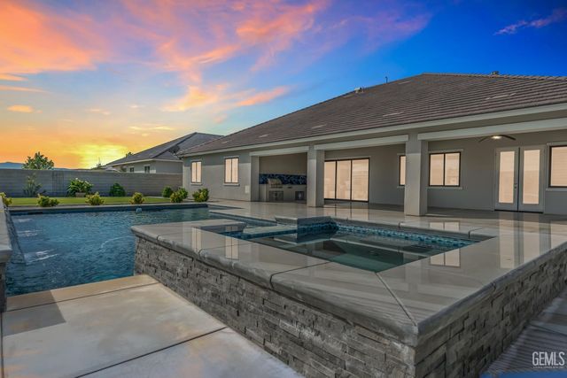 3702 Marian Way, Bakersfield, CA 93311