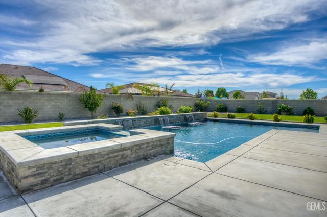 3702 Marian Way, Bakersfield, CA 93311