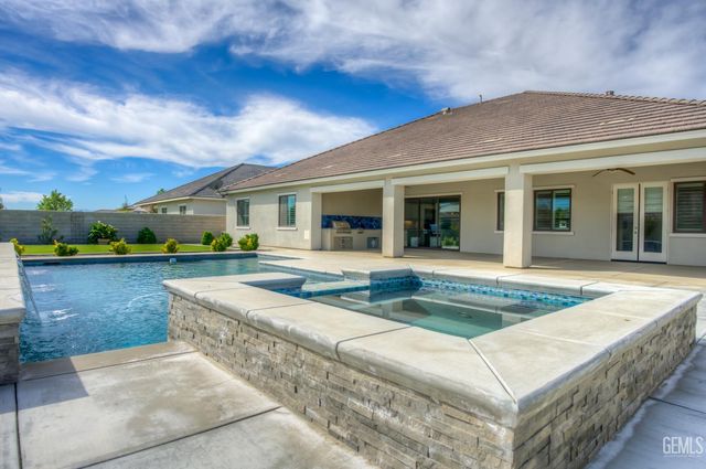 3702 Marian Way, Bakersfield, CA 93311