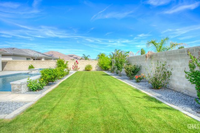 3702 Marian Way, Bakersfield, CA 93311