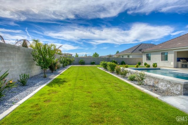 3702 Marian Way, Bakersfield, CA 93311