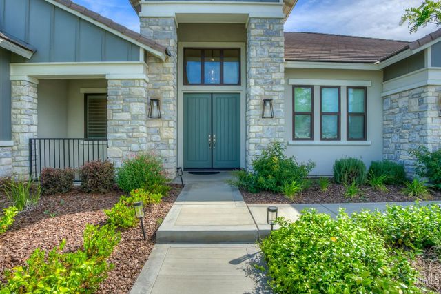 3702 Marian Way, Bakersfield, CA 93311