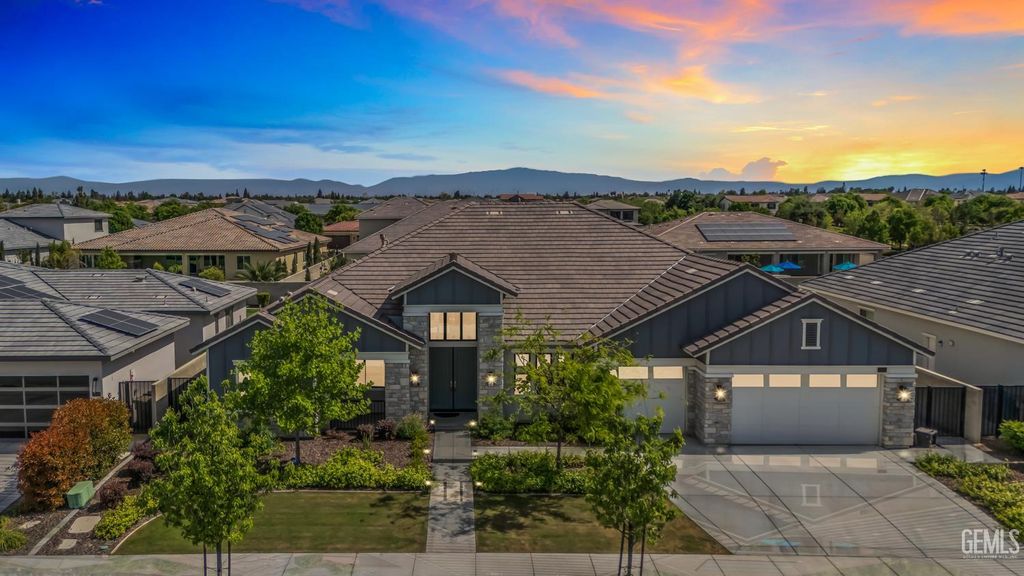 3702 Marian Way, Bakersfield, CA 93311