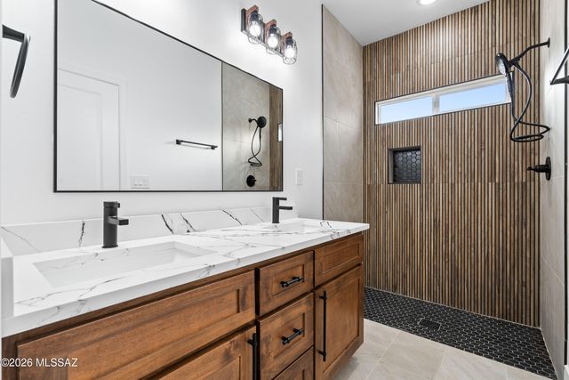 430 Camino Osito, Rio Rico, AZ 85648