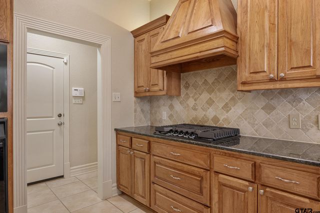 3122 Granbury Court, Tyler, TX 75707