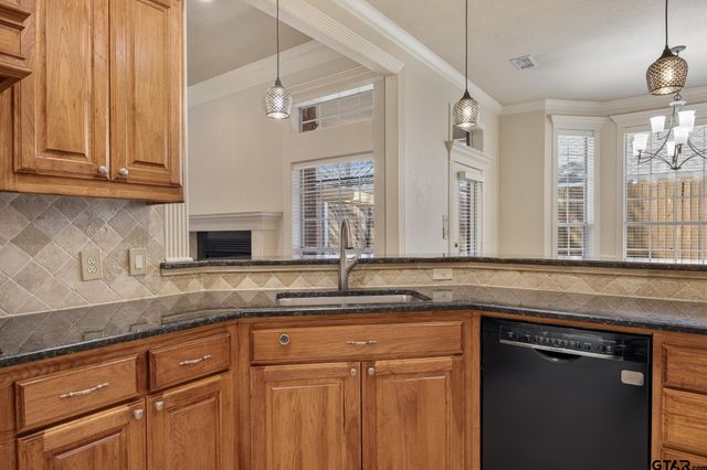 3122 Granbury Court, Tyler, TX 75707