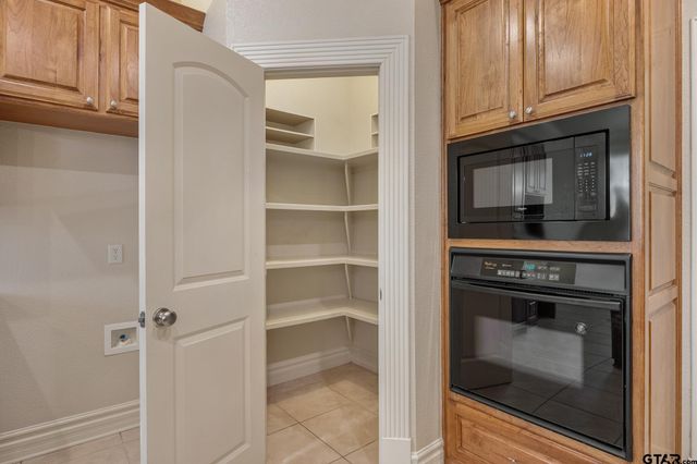 3122 Granbury Court, Tyler, TX 75707