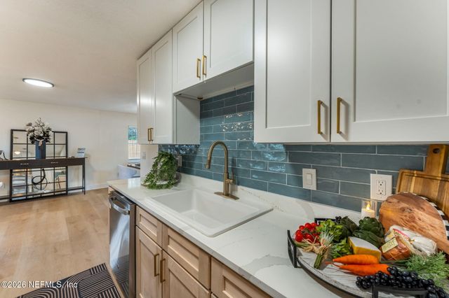 398 MADRUGA Avenue, St. Augustine, FL 32086