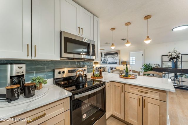 398 MADRUGA Avenue, St. Augustine, FL 32086