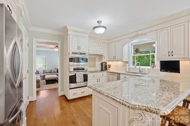 9918 Providence Forest Lane, Charlotte, NC 28270