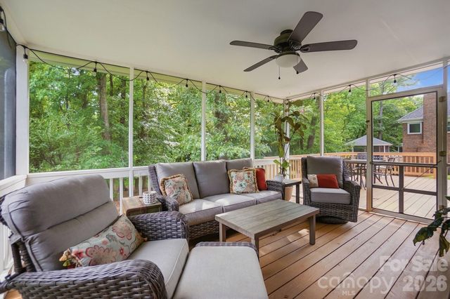 9918 Providence Forest Lane, Charlotte, NC 28270