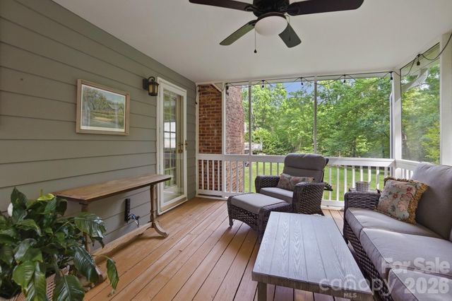 9918 Providence Forest Lane, Charlotte, NC 28270