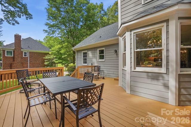 9918 Providence Forest Lane, Charlotte, NC 28270