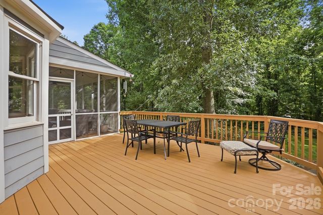 9918 Providence Forest Lane, Charlotte, NC 28270