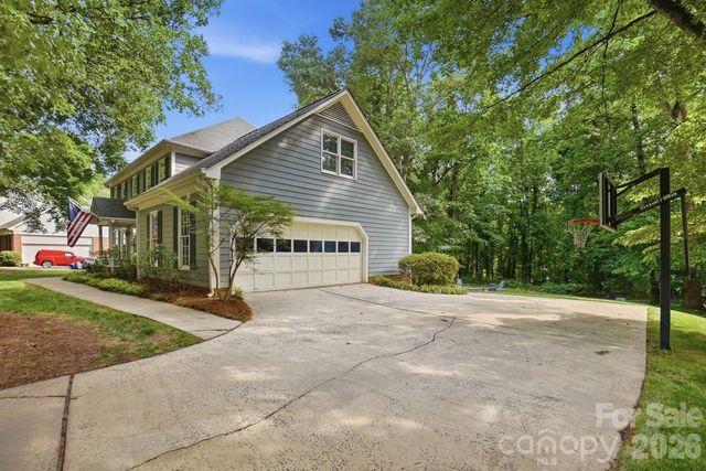 9918 Providence Forest Lane, Charlotte, NC 28270