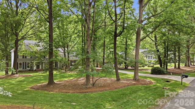 9918 Providence Forest Lane, Charlotte, NC 28270