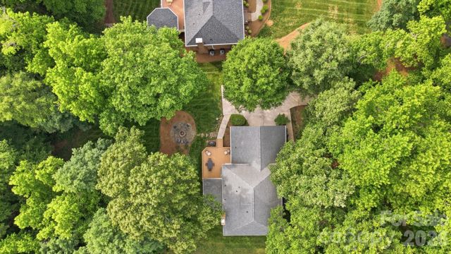 9918 Providence Forest Lane, Charlotte, NC 28270