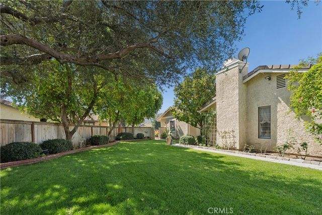 26047 Palomita, Valencia, CA 91355