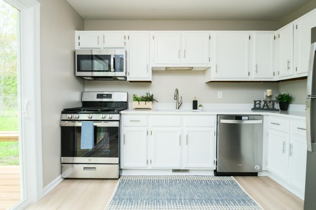 5914 Fillmore Place, Merrillville, IN 46410