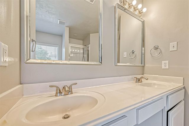 758 Brushy Glen Drive, Houston, TX 77073