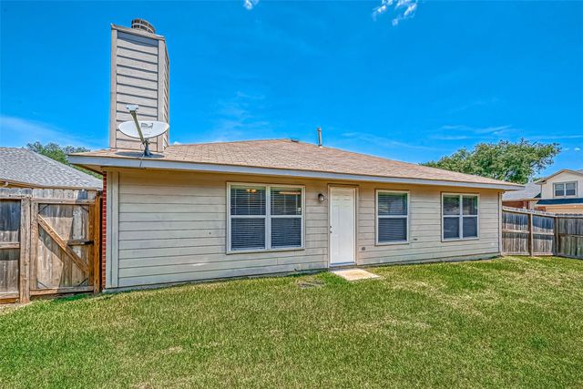 758 Brushy Glen Drive, Houston, TX 77073